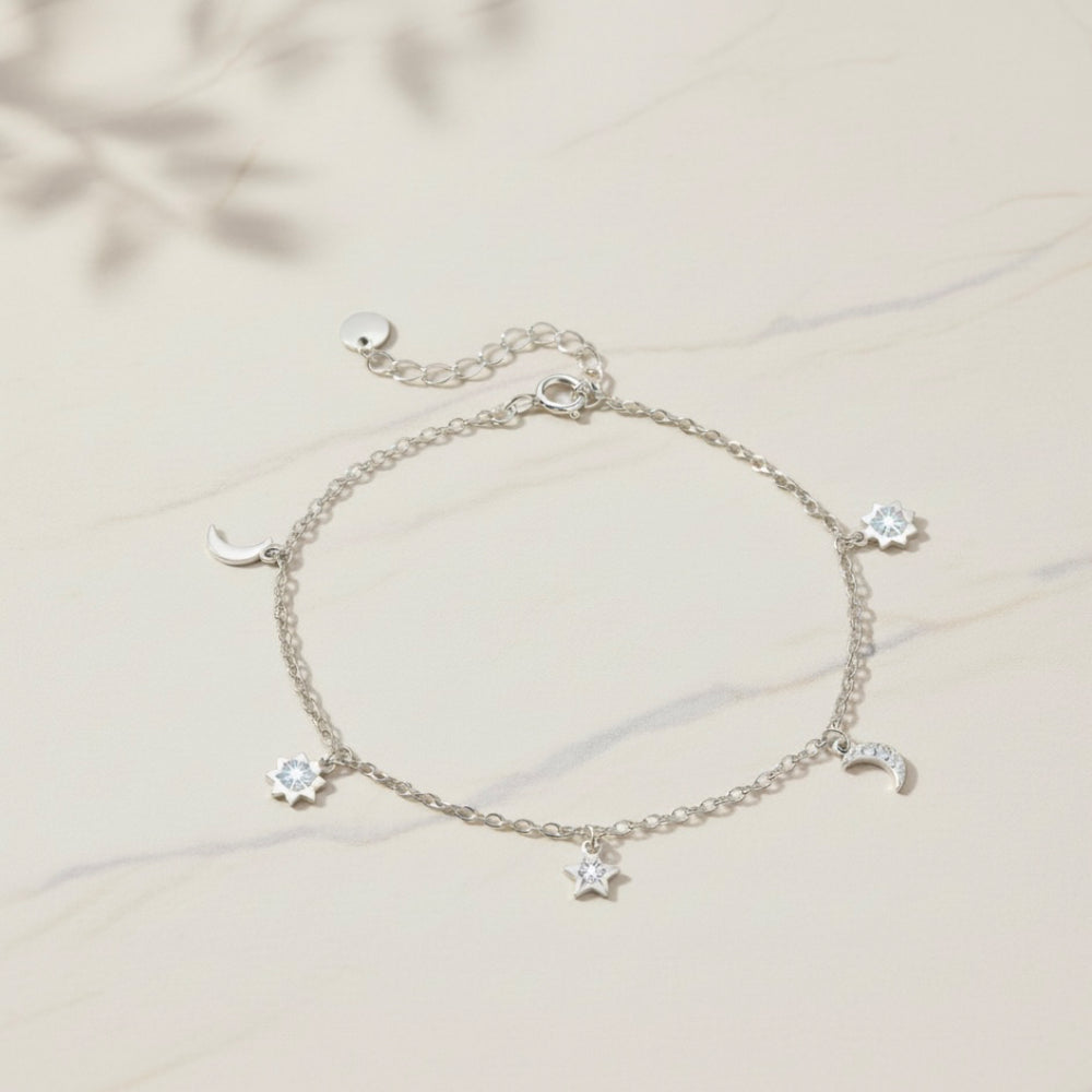 Bracelet charms célestes – Lune & étoiles en argenté